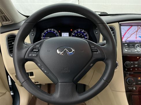 Used 2016 INFINITI QX50 2WD w/ Premium Plus Package image 32