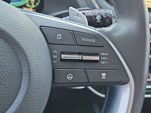 Used 2023 Hyundai Sonata Limited image 25