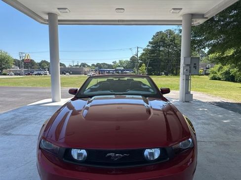 Used 2011 Ford Mustang GT Premium w/ Comfort Pkg RWD image 8