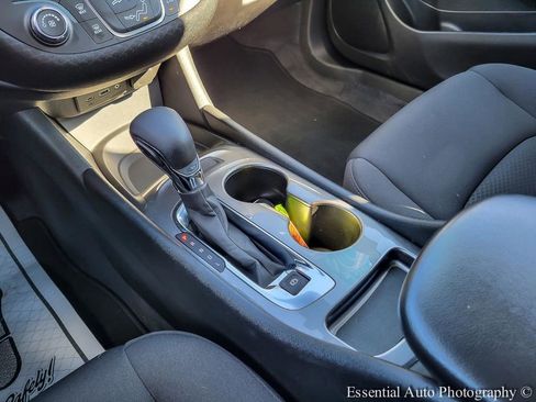 Used 2023 Chevrolet Malibu LS image 20