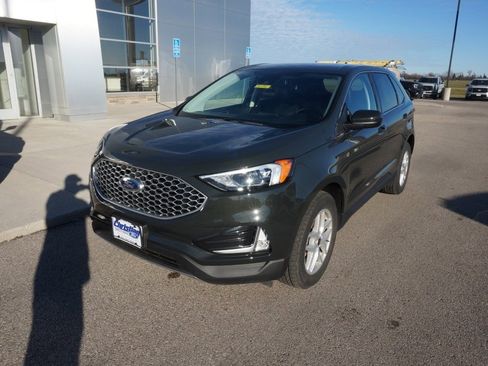 Used 2023 Ford Edge SEL w/ Convenience Package image 6