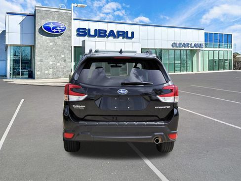 Used 2021 Subaru Forester Limited AWD/4WD image 5