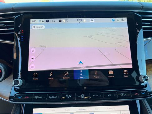 Used 2022 Jeep Grand Wagoneer Series II w/ Convenience Group III image 25