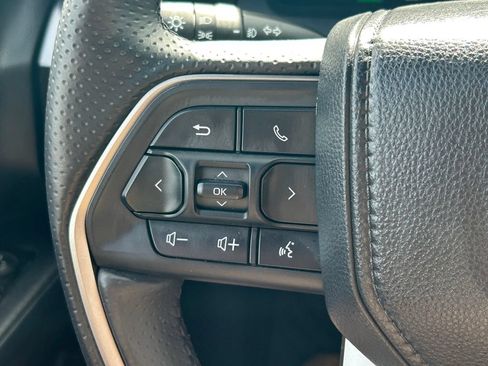 Certified 2025 Toyota 4Runner TRD Off-Road AWD/4WD image 34