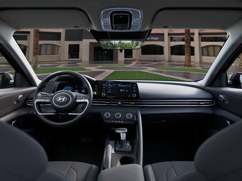New 2026 Hyundai Elantra SE FWD image 11