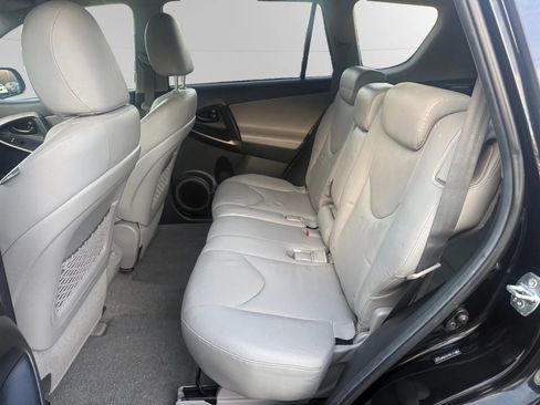 Used 2011 Toyota RAV4 Limited image 17