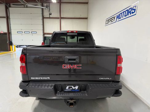 Used 2015 GMC Sierra 2500 Denali w/ Duramax Plus Package image 5