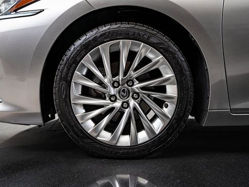 Used 2019 Lexus ES 350 Luxury image 13