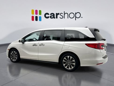 Used 2024 Honda Odyssey EX-L image 3