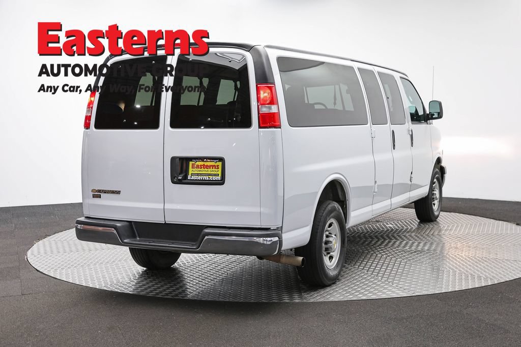 Used 2024 Chevrolet Express 3500 LT w/ LT Preferred Equipment Group RWD image 6
