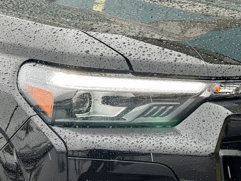 New 2025 Chevrolet Colorado Z71 w/ Midnight Edition image 31