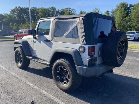 Used 2009 Jeep Wrangler X AWD/4WD image 6