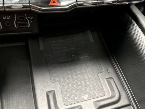 Used 2022 Dodge Durango R/T w/ Blacktop Package AWD/4WD image 17