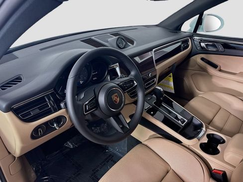 New 2026 Porsche Macan S AWD/4WD image 4