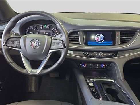 Used 2024 Buick Enclave Essence w/ Experience Buick Package image 9