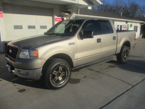 Used 2004 Ford F150 XLT image 11