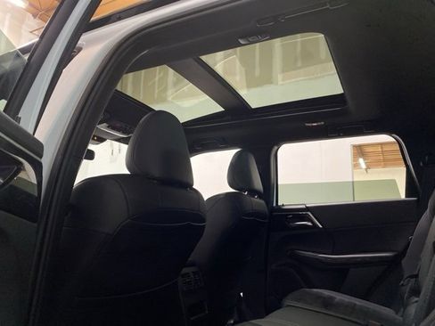 Used 2024 Mitsubishi Outlander Ralliart image 29