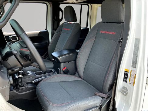 Used 2024 Jeep Wrangler Unlimited Rubicon AWD/4WD image 21