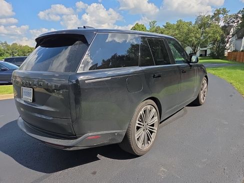 Certified 2025 Land Rover Range Rover SE AWD/4WD image 5