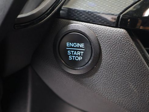Used 2025 Ford Escape ST-Line AWD/4WD image 24