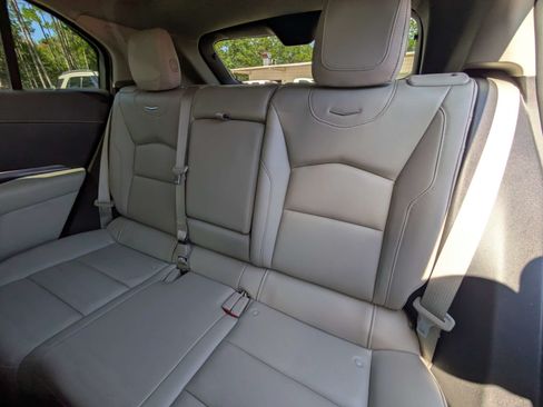 Certified 2023 Cadillac XT4 Luxury FWD image 9