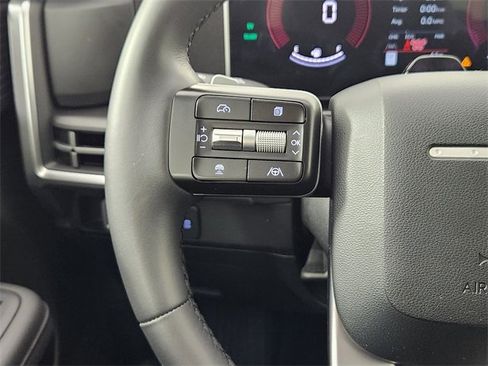 Certified 2025 Hyundai Santa Fe SEL image 17