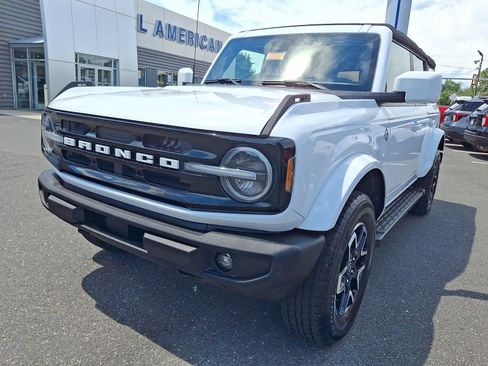 Certified 2022 Ford Bronco Outer Banks AWD/4WD image 4