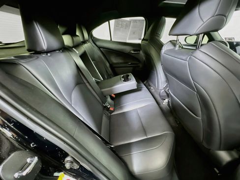 Used 2019 Lexus UX 200 F Sport w/ F Sport Premium Package FWD image 26