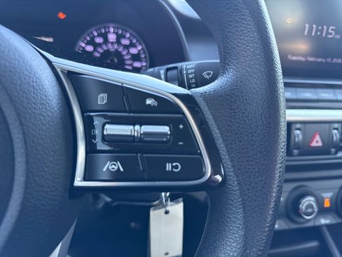 Used 2022 Kia Forte LXS image 23