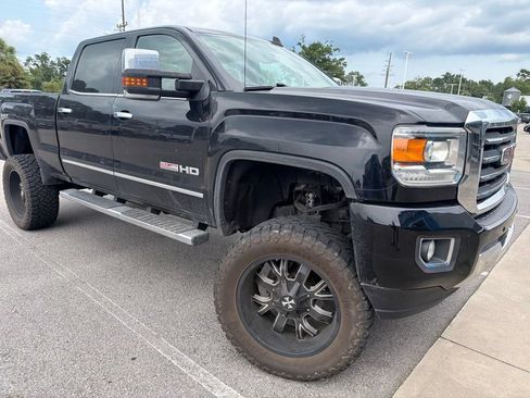 Used 2017 GMC Sierra 2500 SLT w/ All Terrain HD Package AWD/4WD image 3