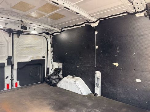 Used 2019 Ford Transit 250 130 Low Roof RWD image 14
