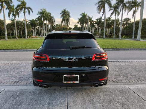 Used 2018 Porsche Macan Turbo AWD/4WD image 7
