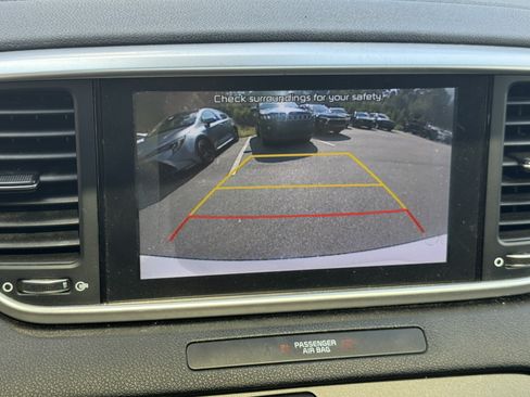 Used 2020 Kia Sportage S w/ S Sunroof Package AWD/4WD image 27
