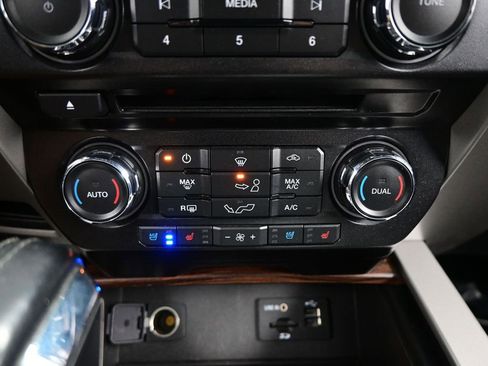 Used 2015 Ford F150 Lariat w/ Equipment Group 501A Mid image 24