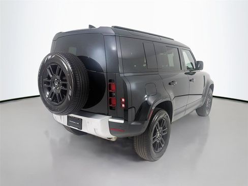 Used 2025 Land Rover Defender 110 S AWD/4WD image 21