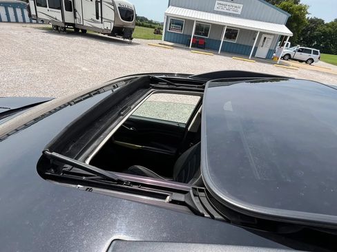 Used 2019 GMC Acadia Denali w/ LPO, Floor Liner Package AWD/4WD image 24