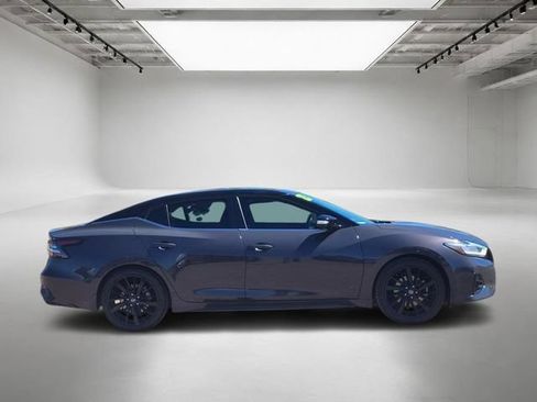 Used 2021 Nissan Maxima Platinum w/ 40th Anniversary Package FWD image 7