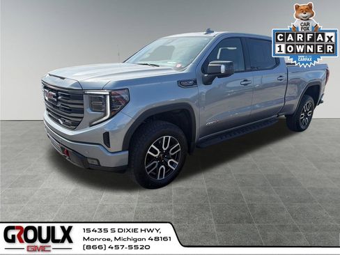 Used 2023 GMC Sierra 1500 AT4 w/ AT4 Premium Package AWD/4WD image 1