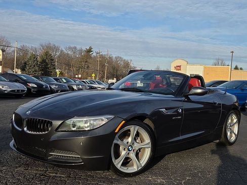 Used 2015 BMW Z4 sDrive28i image 1