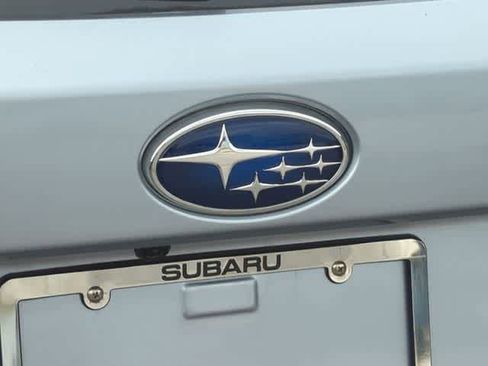 Certified 2025 Subaru Outback Premium AWD/4WD image 11