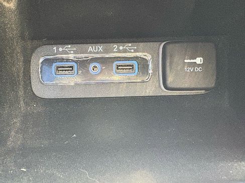 Used 2020 Jeep Grand Cherokee Limited image 31