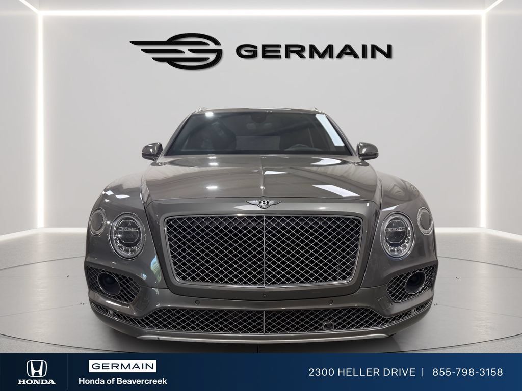 Used 2018 Bentley Bentayga AWD/4WD image 3