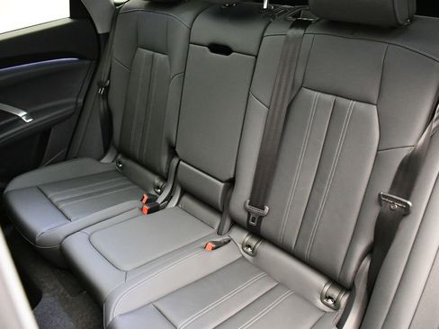 Certified 2025 Audi Q5 Premium Plus w/ Premium Plus image 43