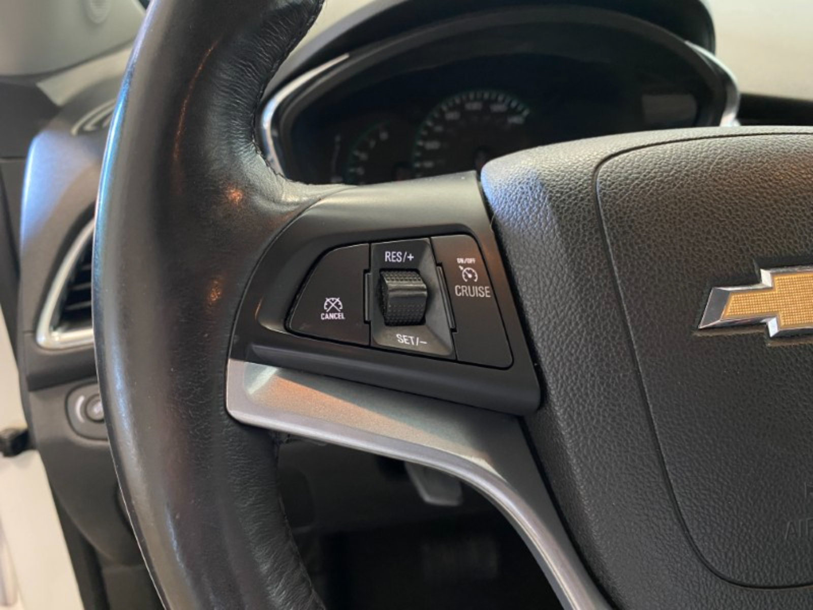 Used 2017 Chevrolet Trax Premier AWD/4WD image 36