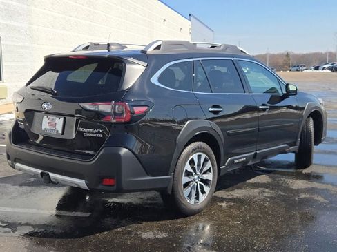 Certified 2025 Subaru Outback Touring XT AWD/4WD image 11