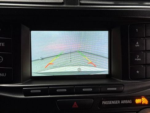 Used 2018 Ford Explorer 4WD image 4