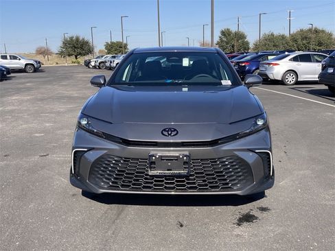 New 2026 Toyota Camry SE image 2