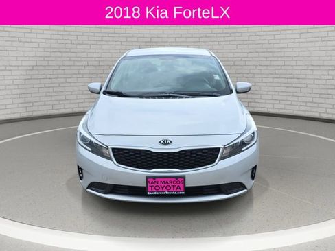 Used 2018 Kia Forte LX FWD image 2