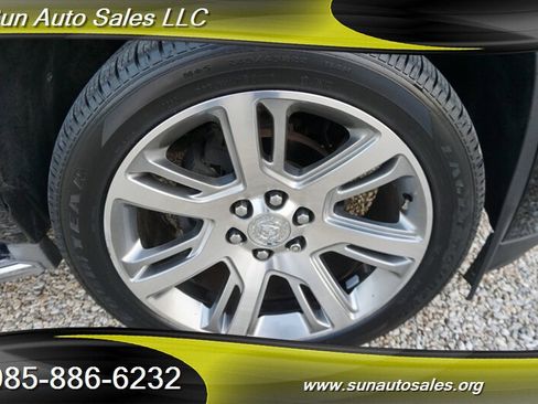 Used 2015 Cadillac Escalade Premium image 37