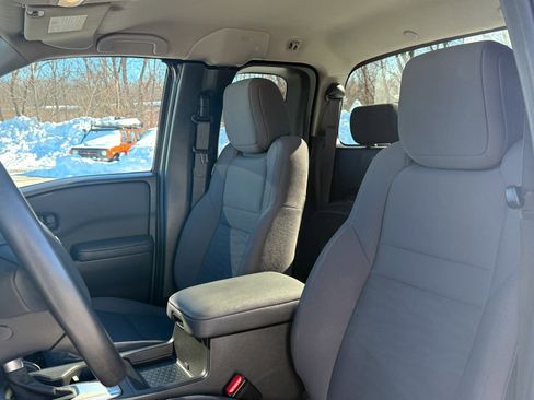 Used 2022 Nissan Frontier S image 18